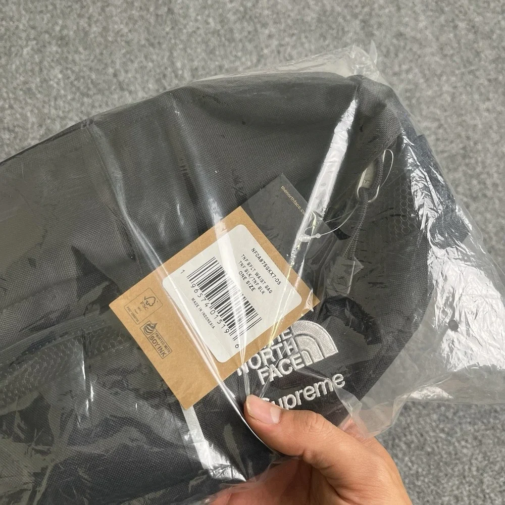 Supreme X The North Face Split Waist Bag NWT